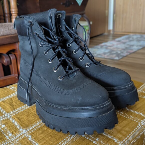 Black Timberland Platform Boots, size 7 - Picture 7 of 13